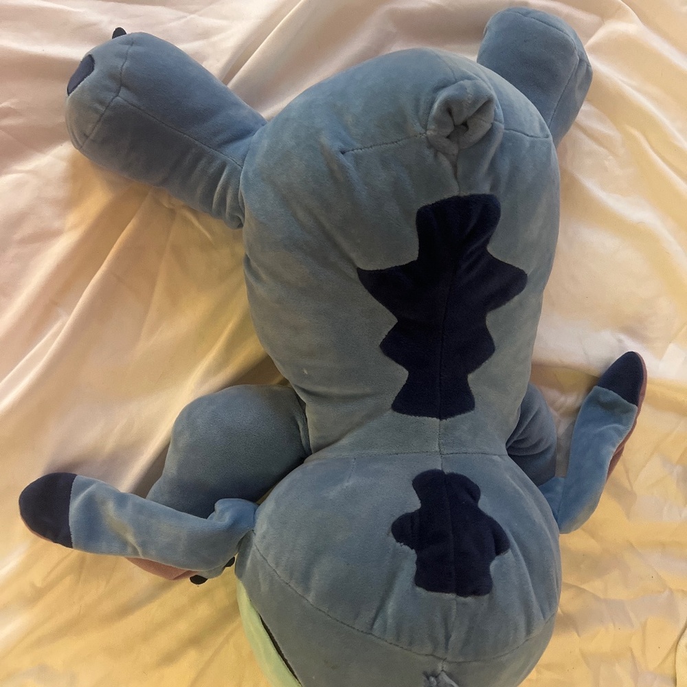 Blue stitch, sleeping plushy